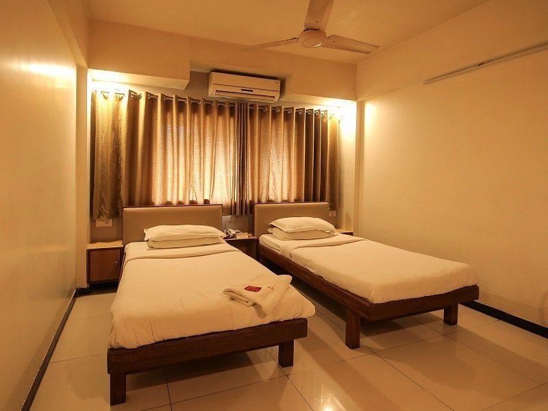 Karād Hotel Sangam מראה חיצוני תמונה